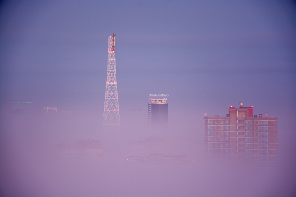 Телевизионная башня в тумане